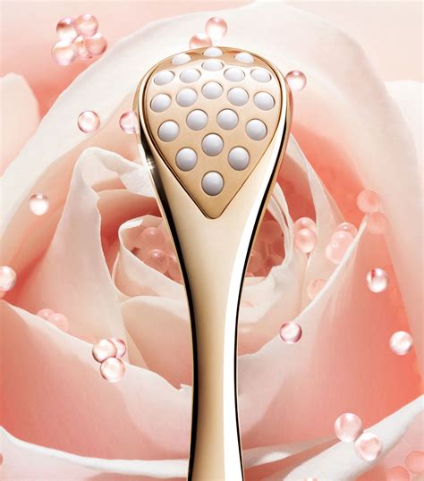 dior massage tool|Dior Prestige Le Pétale Multi.